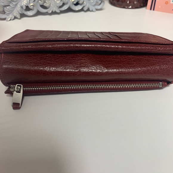 Balenciaga Organizer Wallet, come with original dusk bag and box. - Picture 6 of 12